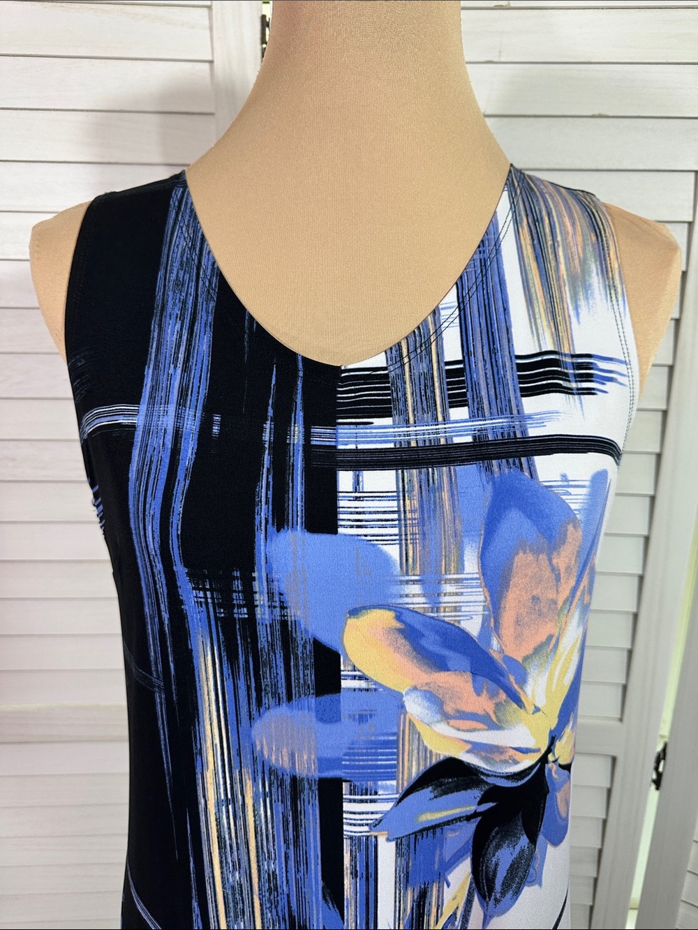 Chico’s Easywear Dress Size 1 (8) Floral Flowy Periwinkle Black - Picture 4 of 15